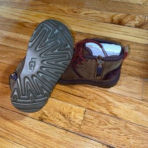 Toddler Ugg boots-Neumel ll